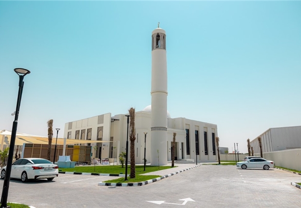 "إسلامية دبي" تفتتح جامع سميرة رضوان ساجان في جبل ...